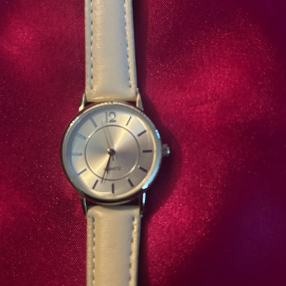 Bulk Lot of Watches. Various Conditions. - Picture 11 of 11